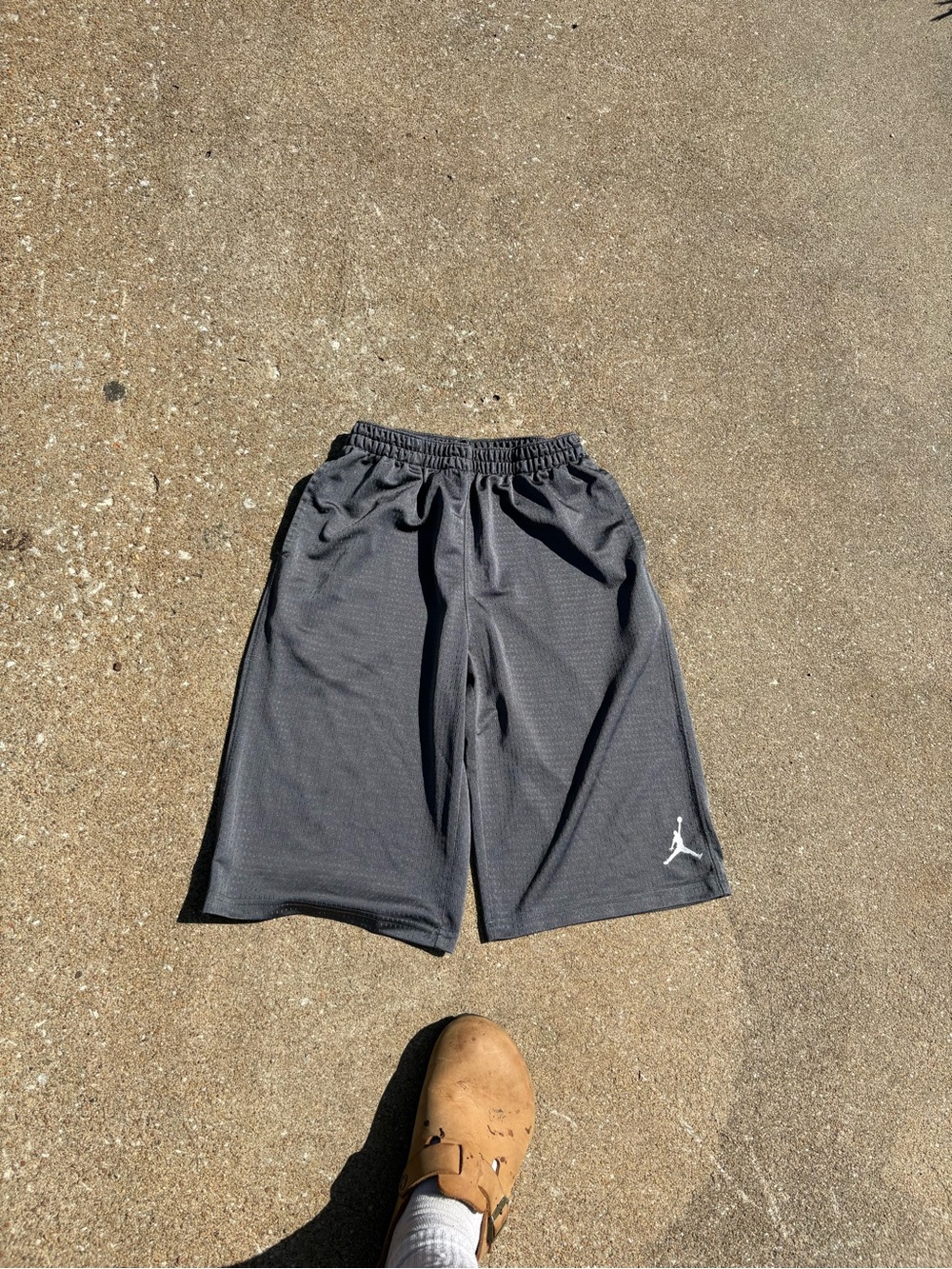 Jordan grey baggy basketball shorts